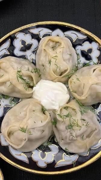 Steamed manti dumplings